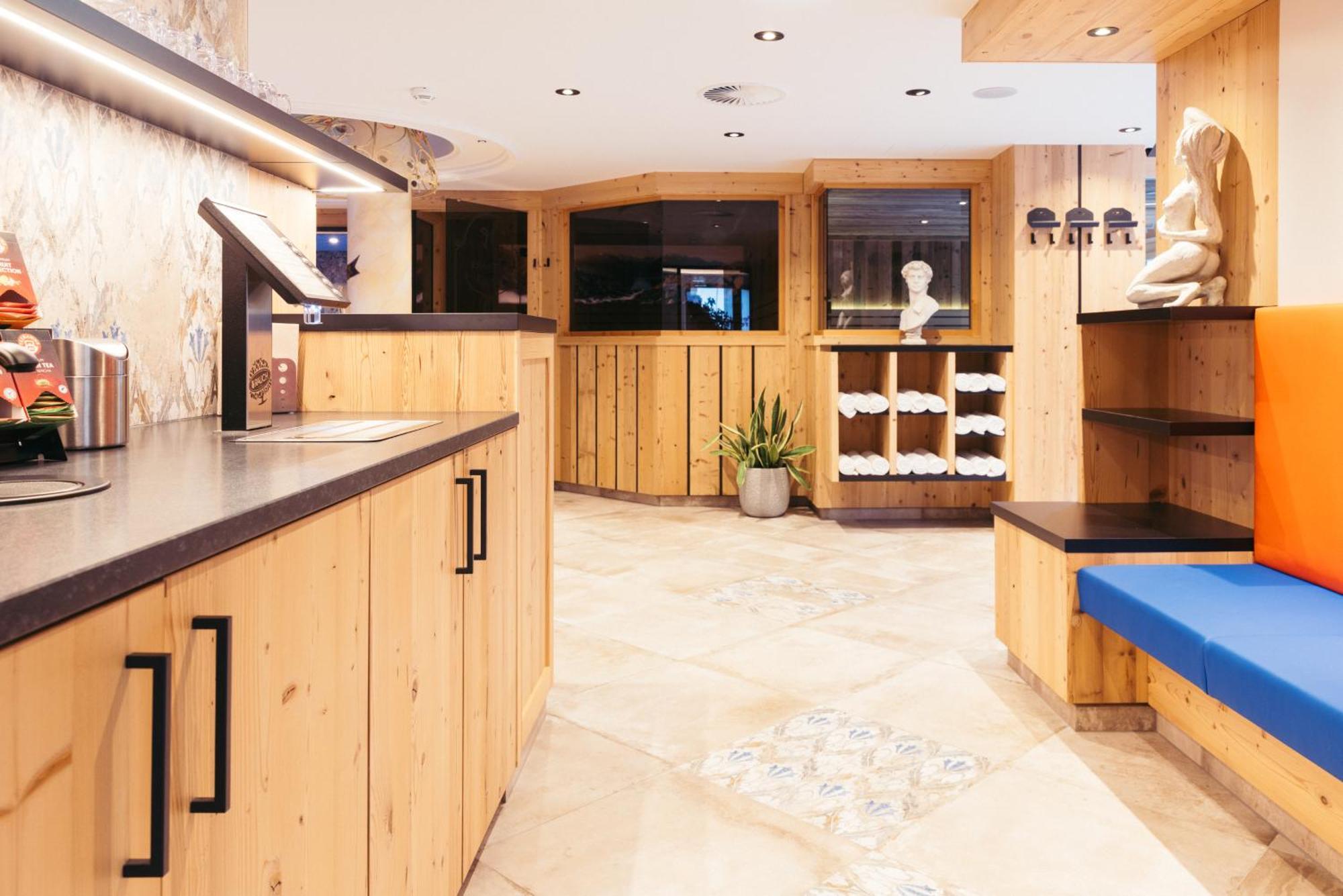 Hotel Neuhintertux 4*